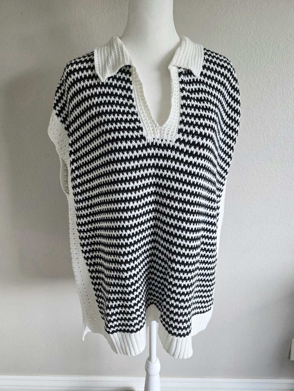 Wit & Wisdom Sweater Boxy Oversized Sleeveless Off White Black Stripe Size XL
